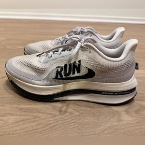 Nike Air Zoom Pegasus Premium 11.5